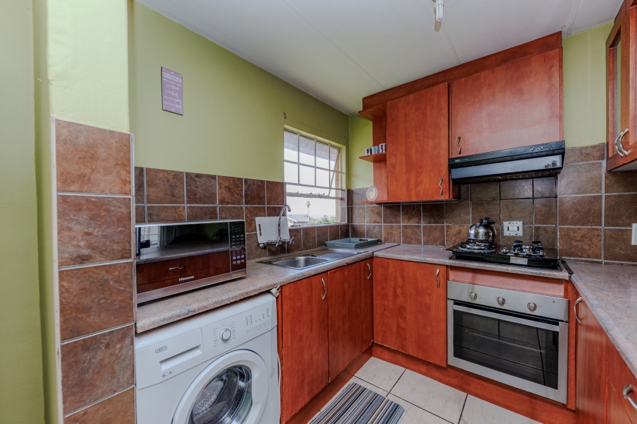 2 Bedroom Property for Sale in Lindhaven Gauteng