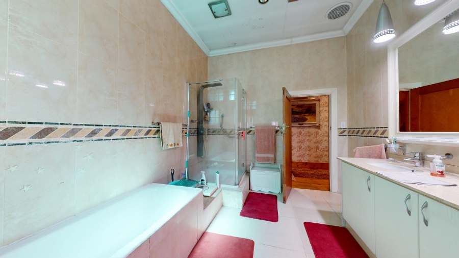 5 Bedroom Property for Sale in Lambton Gauteng