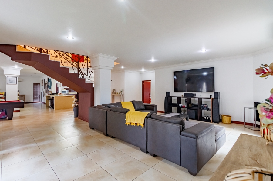 7 Bedroom Property for Sale in Midstream Estate Gauteng