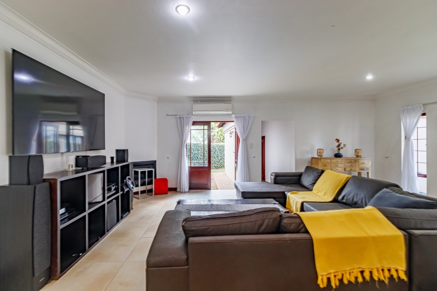 7 Bedroom Property for Sale in Midstream Estate Gauteng