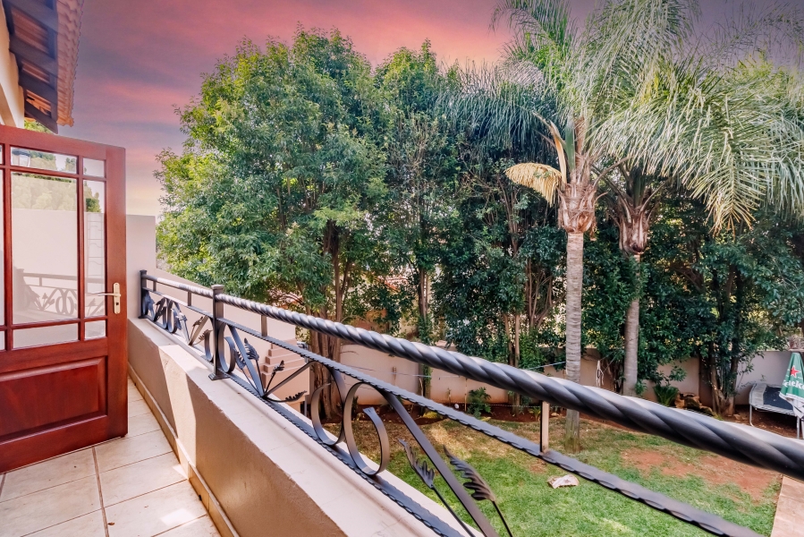 7 Bedroom Property for Sale in Midstream Estate Gauteng