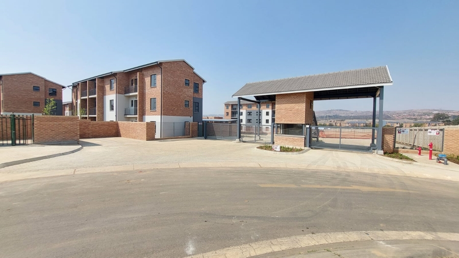 2 Bedroom Property for Sale in Lotus Gardens Gauteng