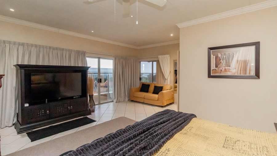 5 Bedroom Property for Sale in Faerie Glen Gauteng