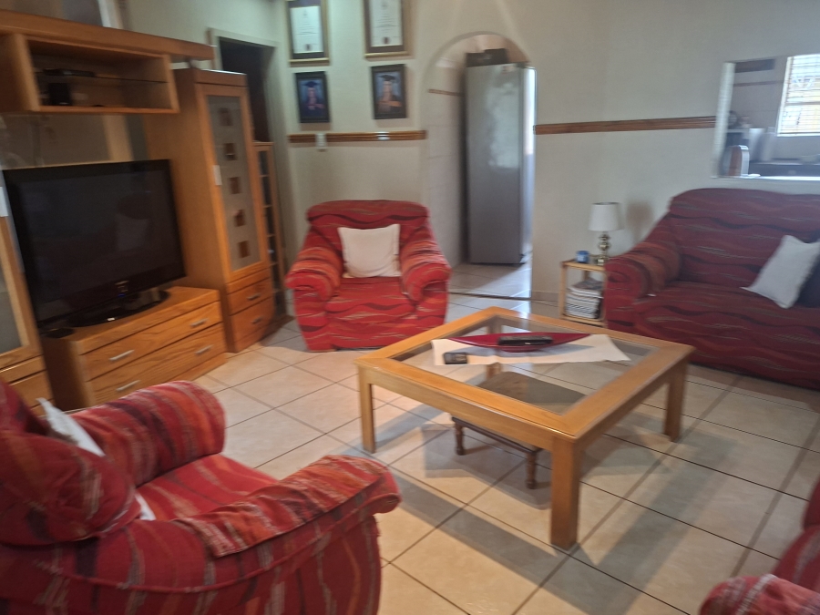 3 Bedroom Property for Sale in Dunnottar Gauteng