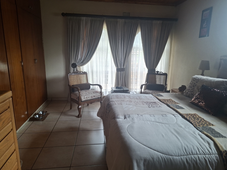 3 Bedroom Property for Sale in Dunnottar Gauteng