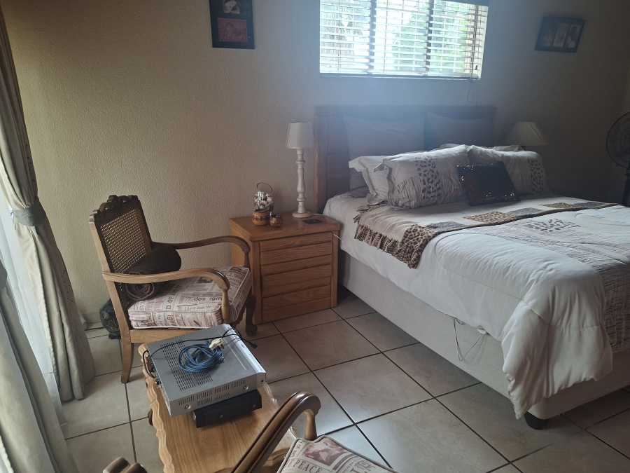 3 Bedroom Property for Sale in Dunnottar Gauteng