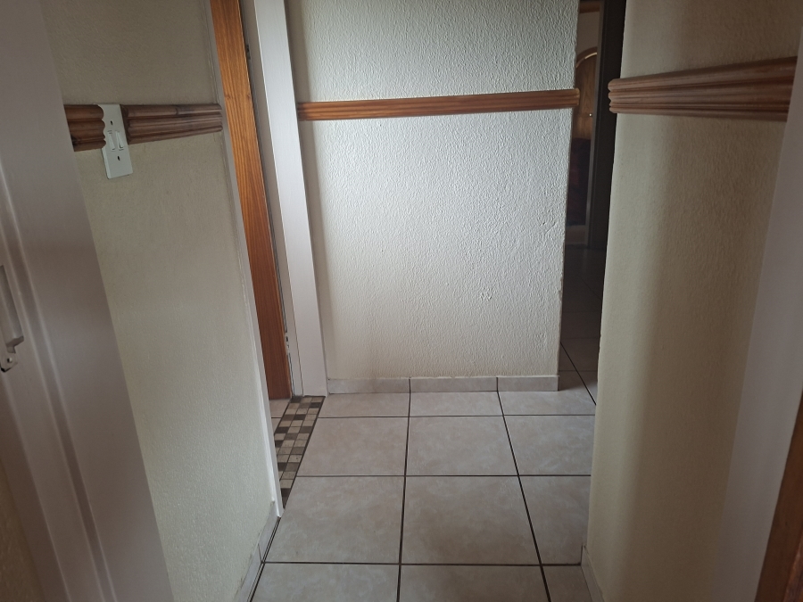 3 Bedroom Property for Sale in Dunnottar Gauteng