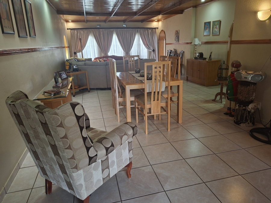 3 Bedroom Property for Sale in Dunnottar Gauteng