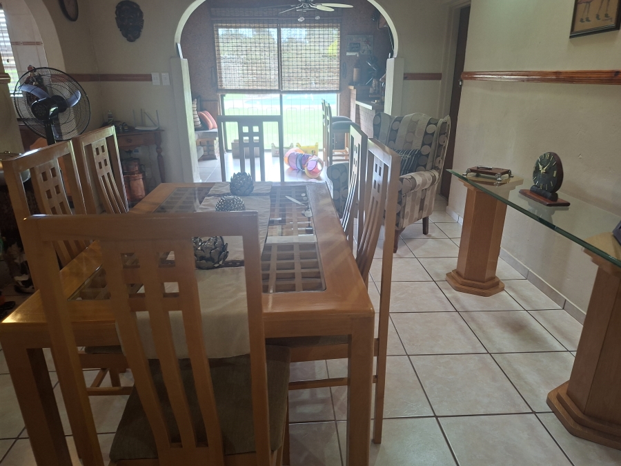3 Bedroom Property for Sale in Dunnottar Gauteng