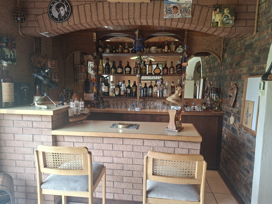 3 Bedroom Property for Sale in Dunnottar Gauteng