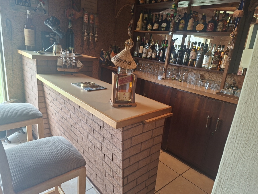 3 Bedroom Property for Sale in Dunnottar Gauteng