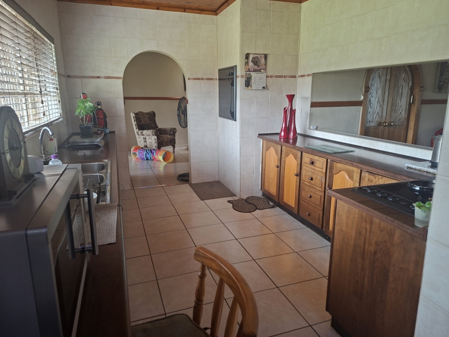3 Bedroom Property for Sale in Dunnottar Gauteng