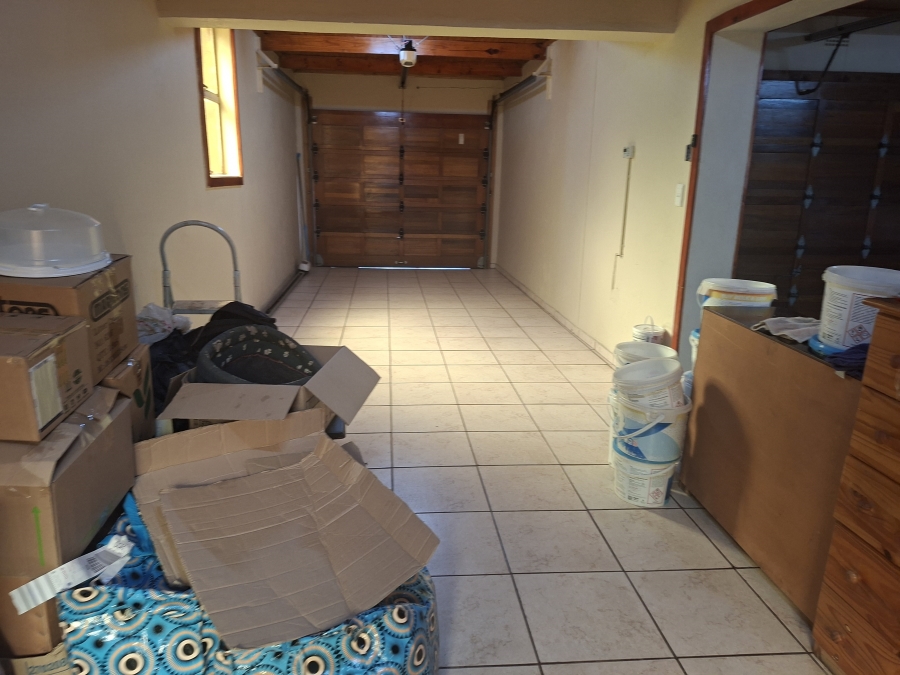 3 Bedroom Property for Sale in Dunnottar Gauteng