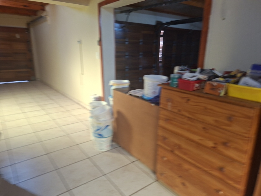 3 Bedroom Property for Sale in Dunnottar Gauteng