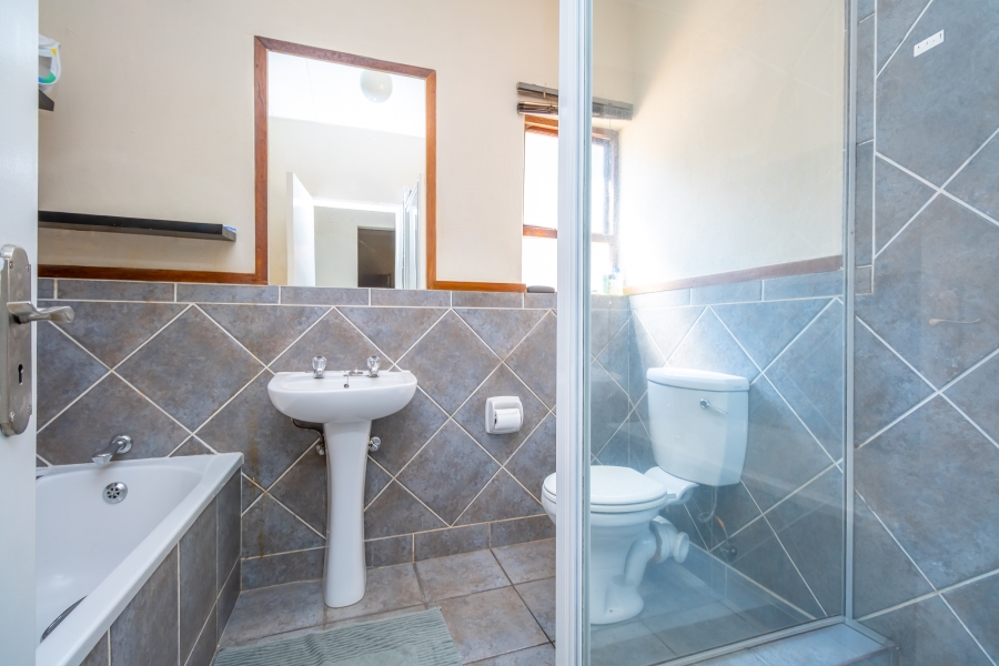 2 Bedroom Property for Sale in Douglasdale Gauteng