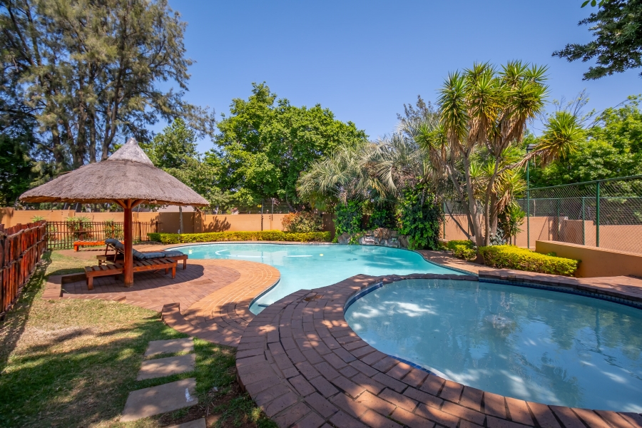 2 Bedroom Property for Sale in Douglasdale Gauteng