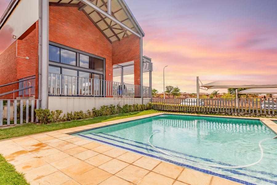 1 Bedroom Property for Sale in Carlswald Gauteng