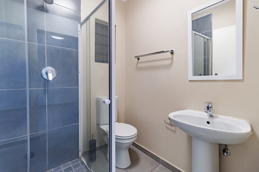 2 Bedroom Property for Sale in Vorna Valley Gauteng