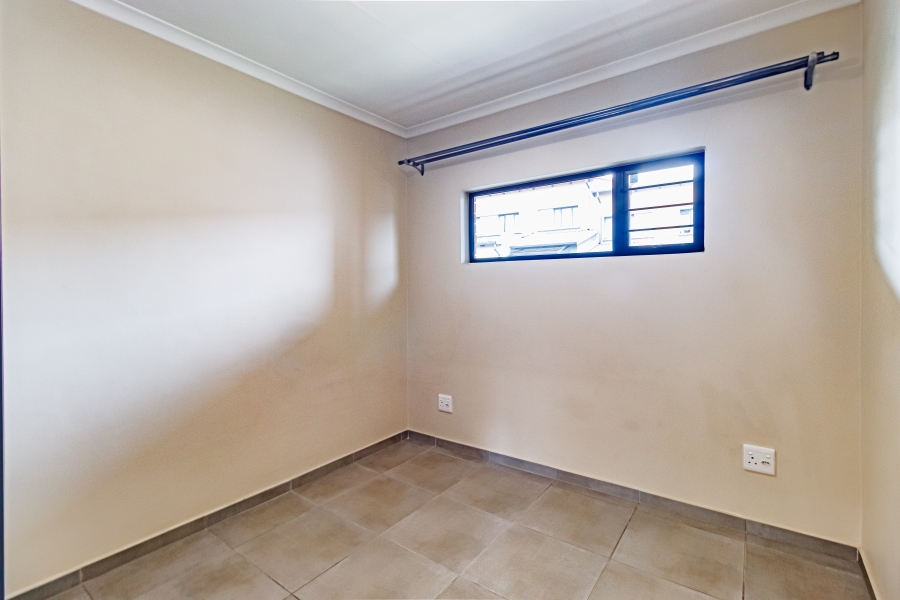 2 Bedroom Property for Sale in Vorna Valley Gauteng