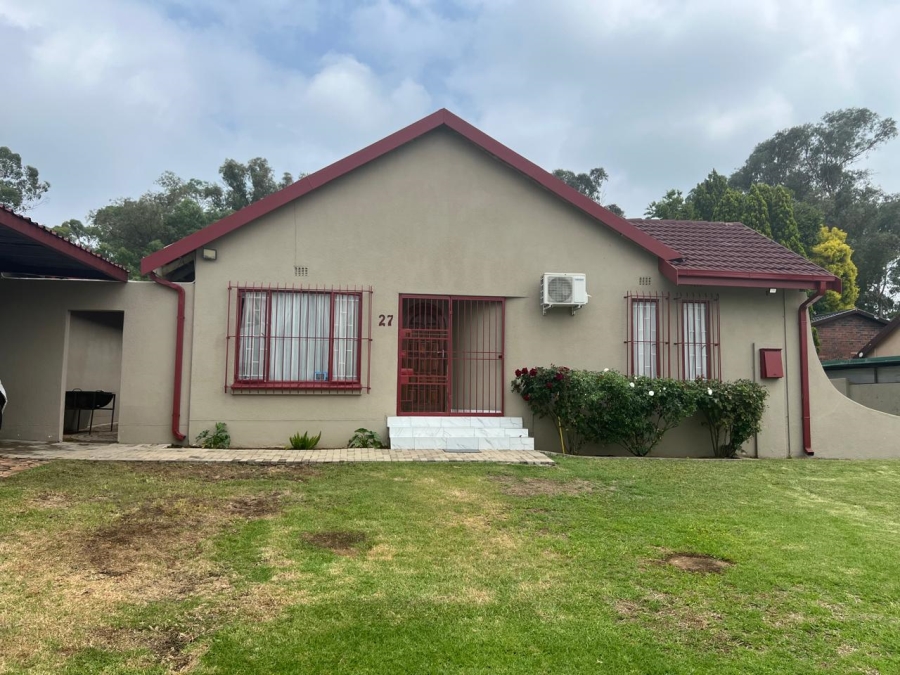 3 Bedroom Property for Sale in Struisbult Gauteng