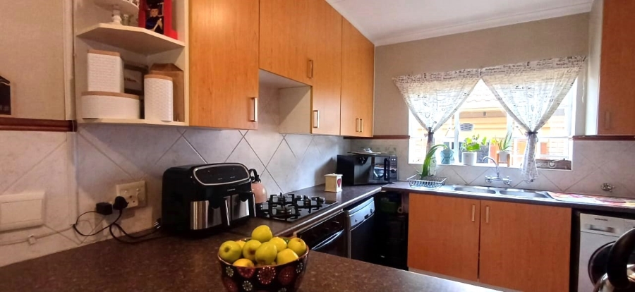 2 Bedroom Property for Sale in Moreleta Park Gauteng