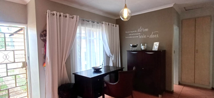 2 Bedroom Property for Sale in Moreleta Park Gauteng