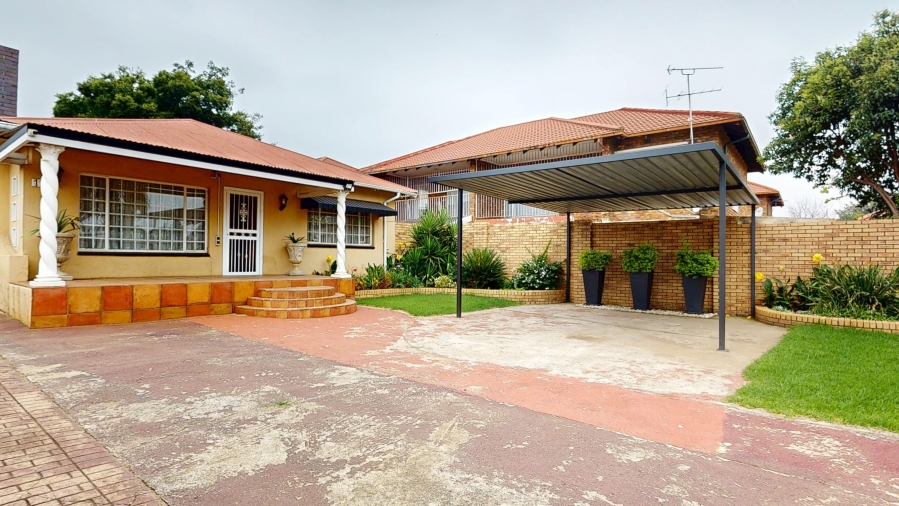 4 Bedroom Property for Sale in Witfield Gauteng