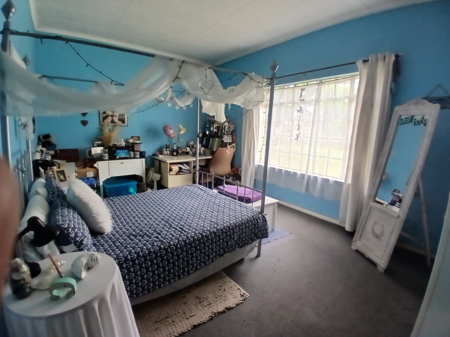 6 Bedroom Property for Sale in Lambton Gauteng