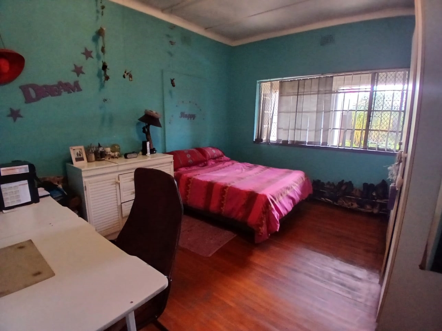 6 Bedroom Property for Sale in Lambton Gauteng