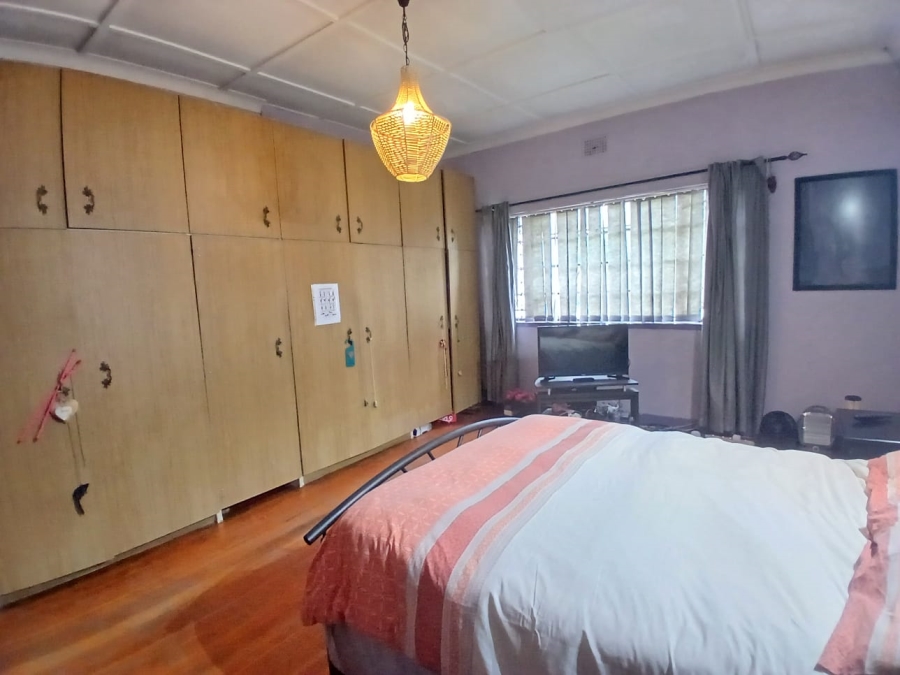 6 Bedroom Property for Sale in Lambton Gauteng