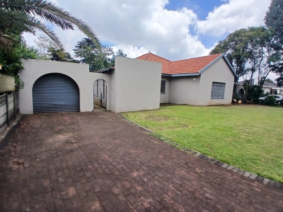 6 Bedroom Property for Sale in Lambton Gauteng