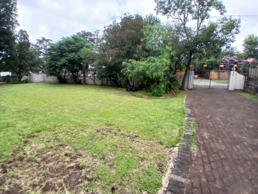 6 Bedroom Property for Sale in Lambton Gauteng