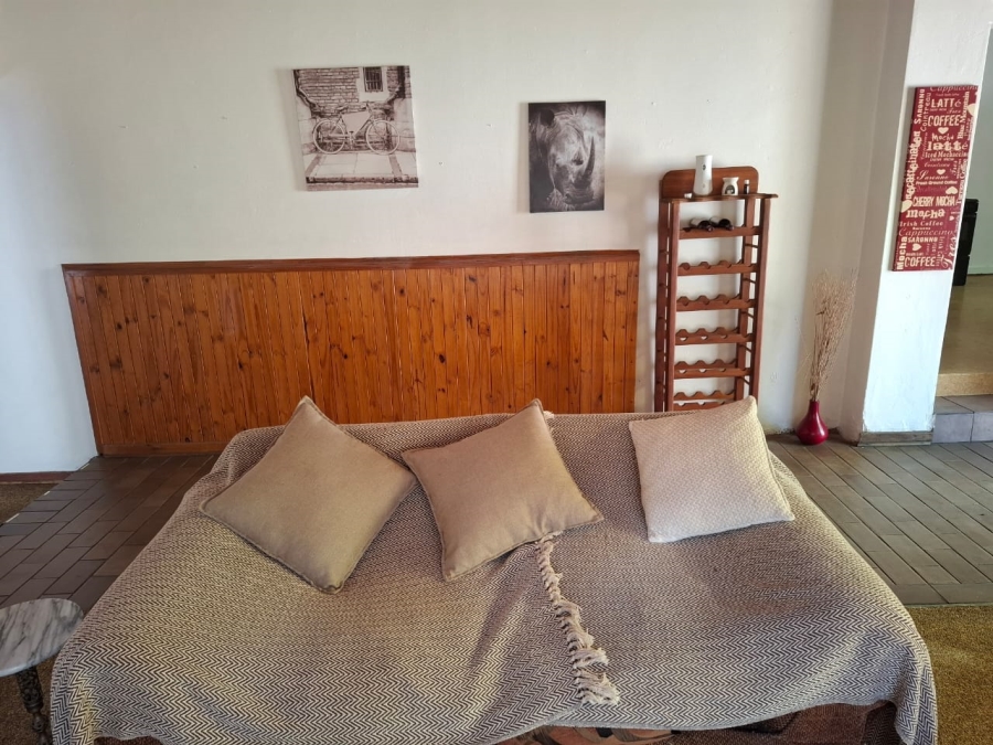 6 Bedroom Property for Sale in Lambton Gauteng