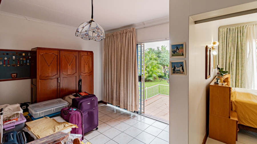 5 Bedroom Property for Sale in Moreleta Park Gauteng