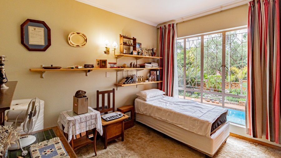 5 Bedroom Property for Sale in Moreleta Park Gauteng