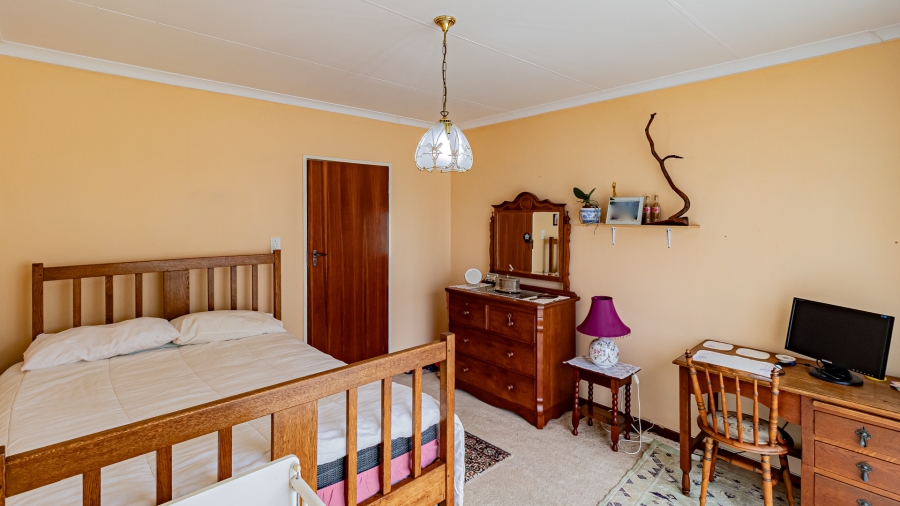 5 Bedroom Property for Sale in Moreleta Park Gauteng