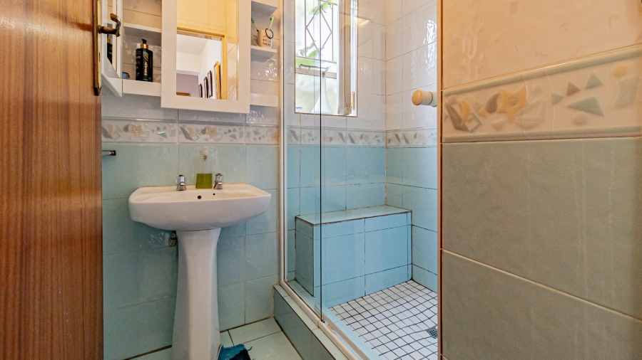 5 Bedroom Property for Sale in Moreleta Park Gauteng