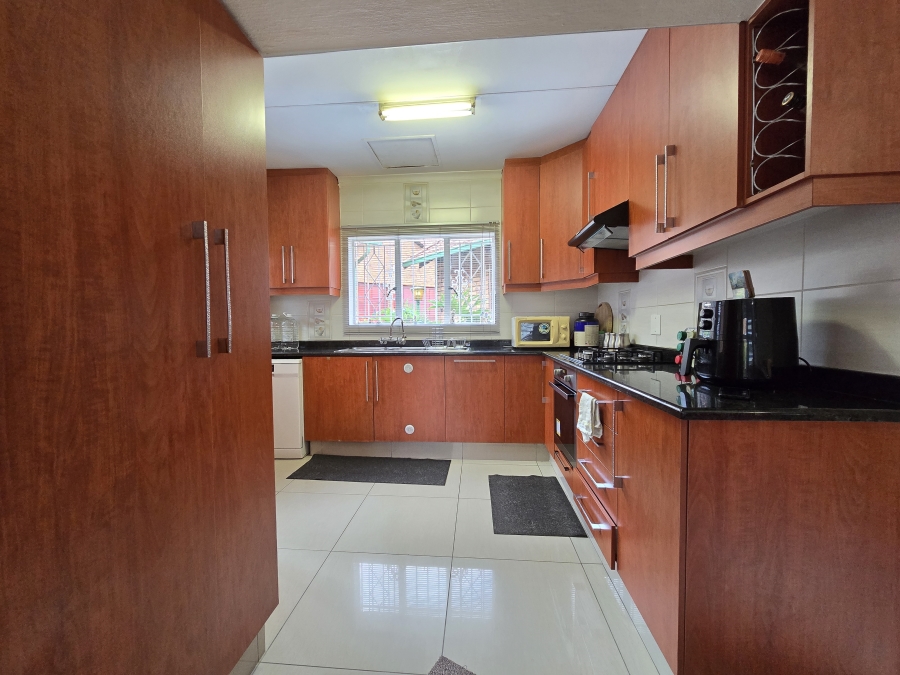 3 Bedroom Property for Sale in Bassonia Gauteng