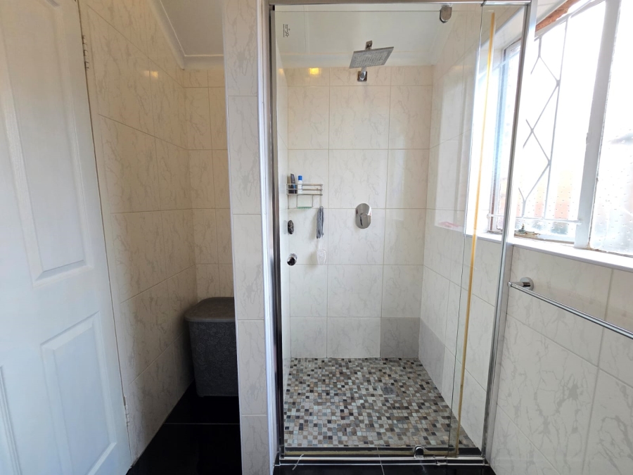 3 Bedroom Property for Sale in Bassonia Gauteng