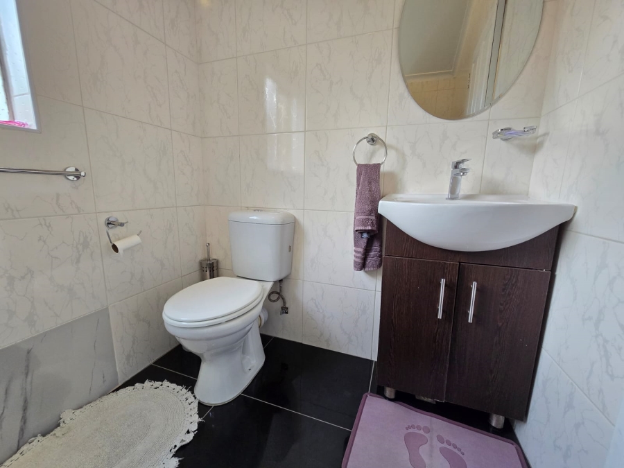 3 Bedroom Property for Sale in Bassonia Gauteng
