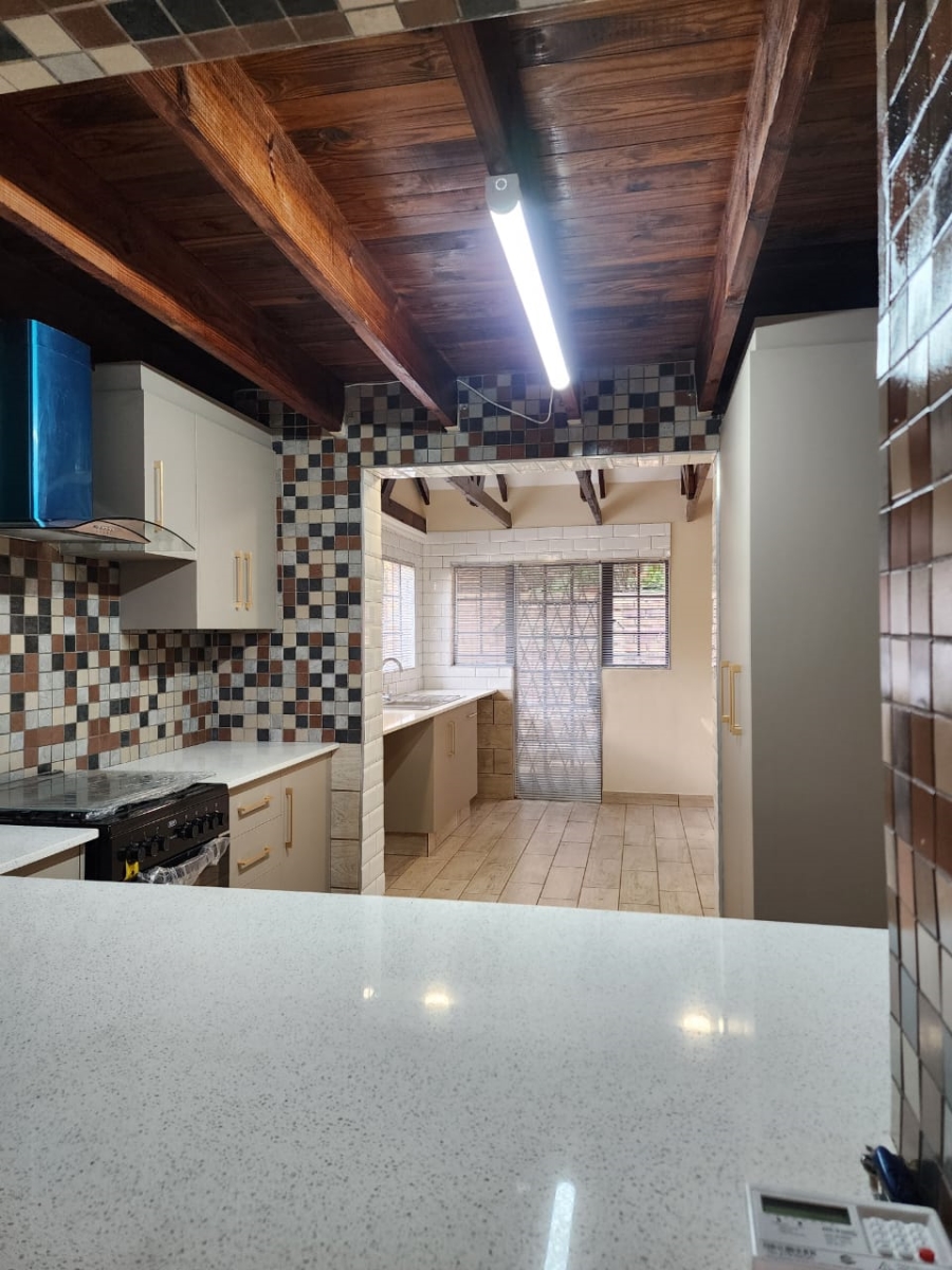 2 Bedroom Property for Sale in Wapadrand Gauteng