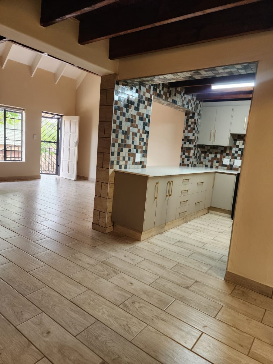 2 Bedroom Property for Sale in Wapadrand Gauteng