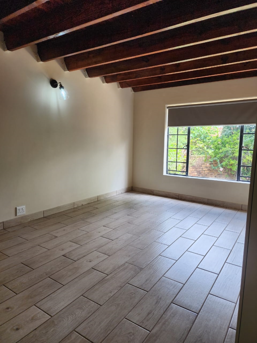 2 Bedroom Property for Sale in Wapadrand Gauteng