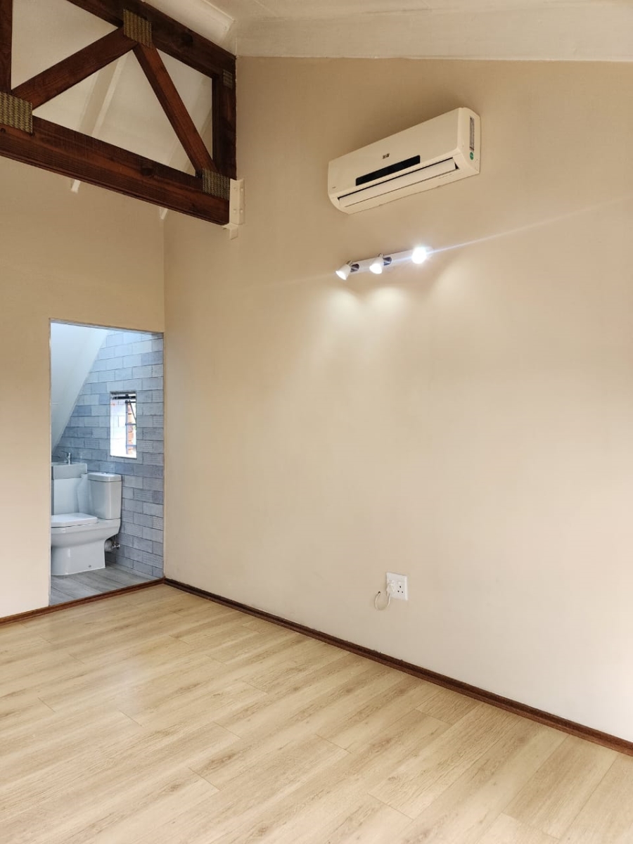 2 Bedroom Property for Sale in Wapadrand Gauteng