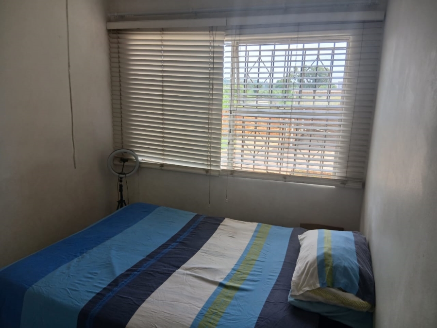 2 Bedroom Property for Sale in Buccleuch Gauteng