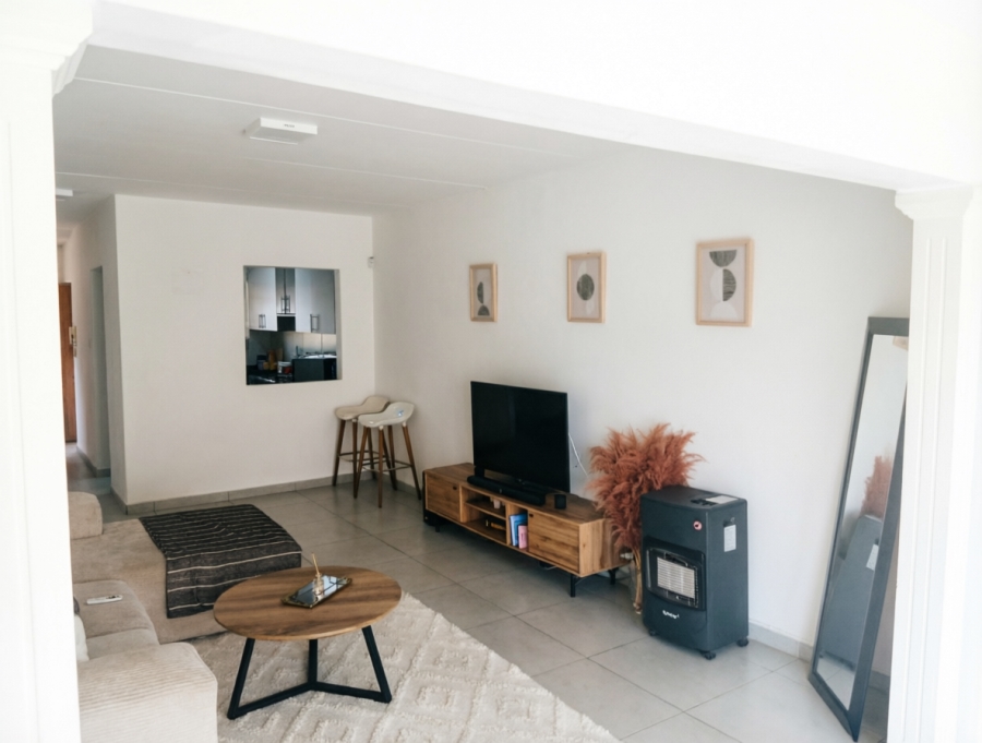 2 Bedroom Property for Sale in Buccleuch Gauteng