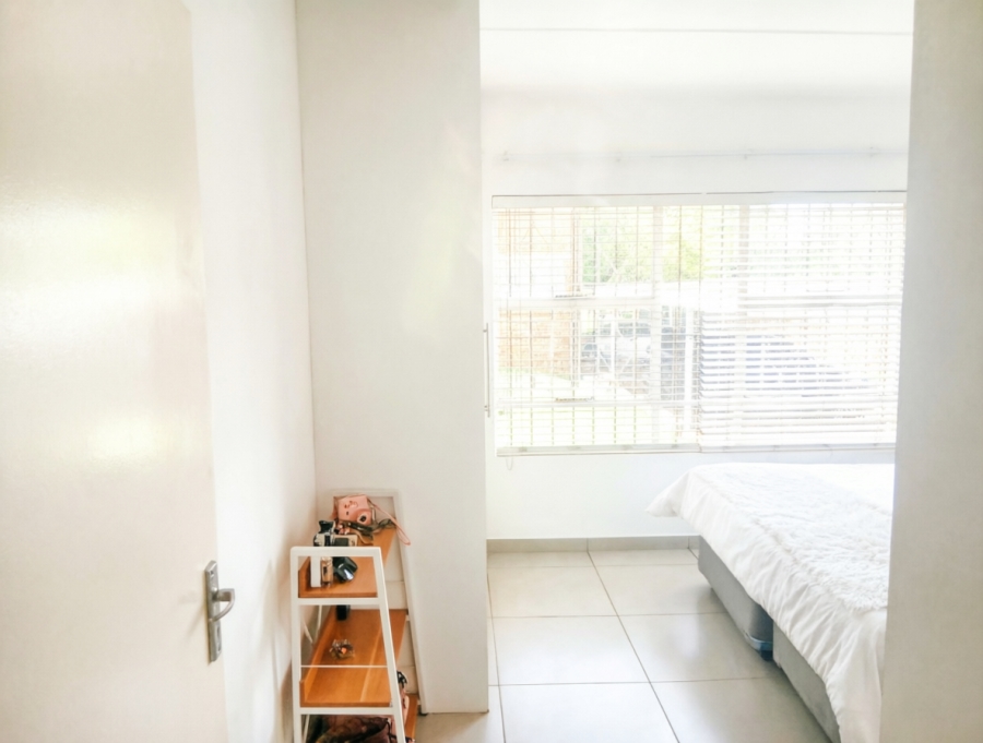 2 Bedroom Property for Sale in Buccleuch Gauteng