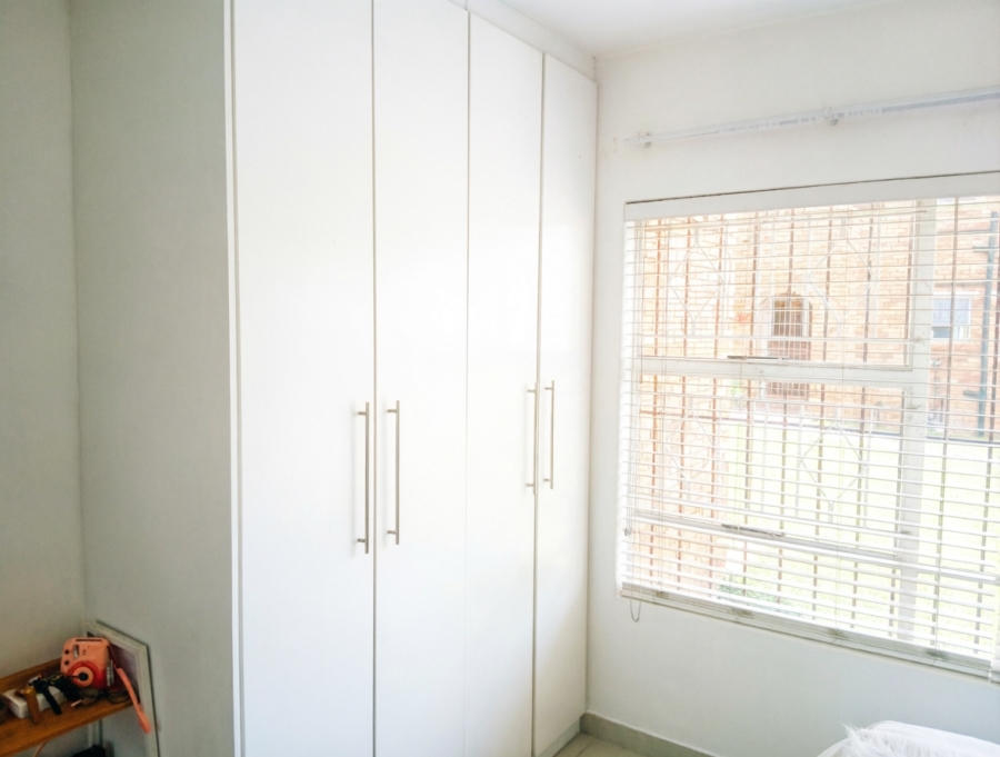 2 Bedroom Property for Sale in Buccleuch Gauteng