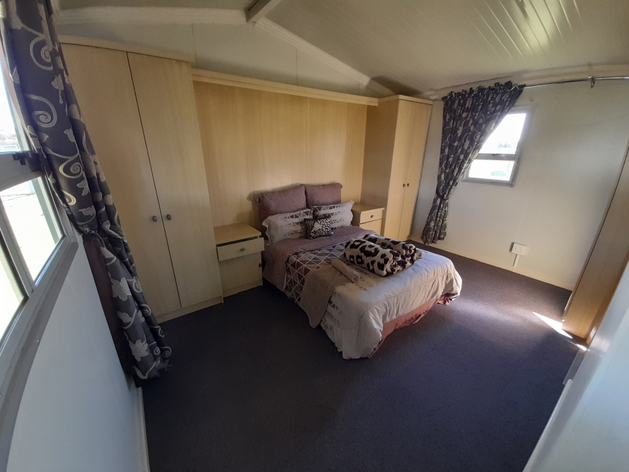 To Let 2 Bedroom Property for Rent in Lochvaal Gauteng