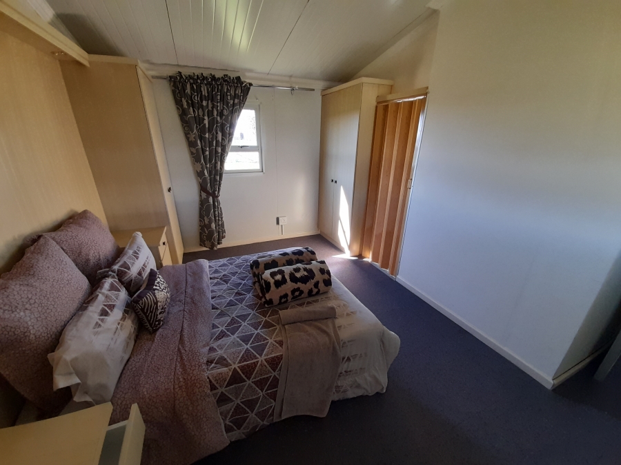 To Let 2 Bedroom Property for Rent in Lochvaal Gauteng